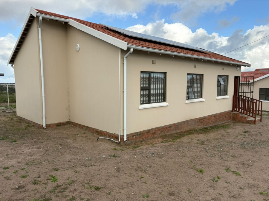  Bedroom Property for Sale in Cove Rock Eastern Cape